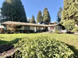 177 Pratt Road  Gibsons, BC V0N 1V3