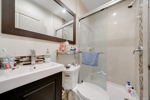 6633 Neal Street, Vancouver, BC 