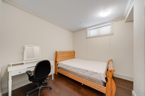 6633 Neal Street, Vancouver, BC 