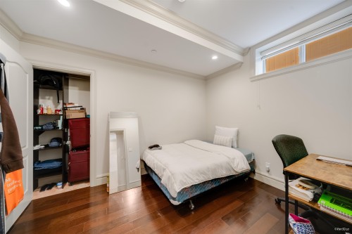 6633 Neal Street, Vancouver, BC 