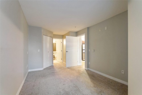 310-1633 Mackay Avenue, North Vancouver, BC 