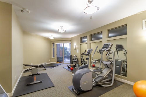 310-1633 Mackay Avenue, North Vancouver, BC 