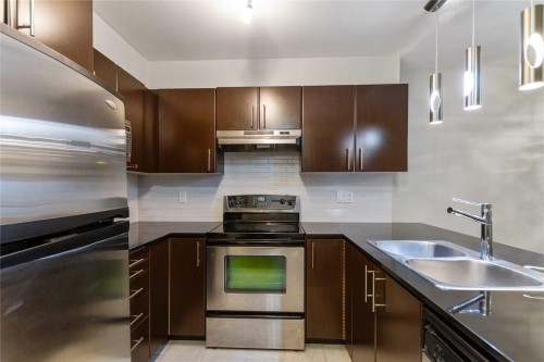 310-1633 Mackay Avenue, North Vancouver, BC 