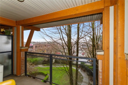 310-1633 Mackay Avenue, North Vancouver, BC 