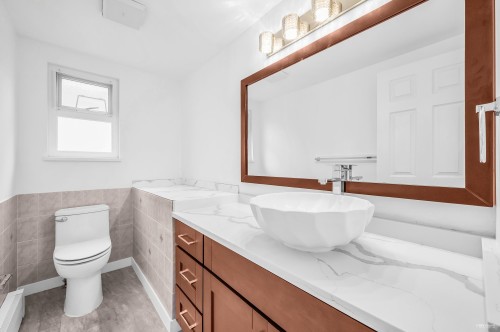 62 63Rd Avenue W, Vancouver, BC 