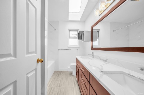 62 63Rd Avenue W, Vancouver, BC 