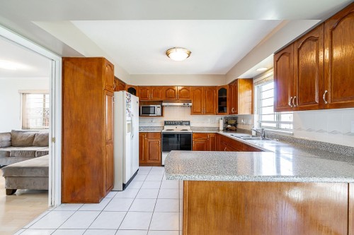 10288 Hall Avenue, Richmond, BC 