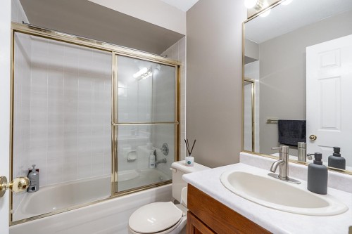 10288 Hall Avenue, Richmond, BC 