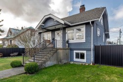 125 Gilmore Avenue N Burnaby, BC V5C 1V6