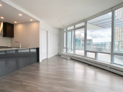2208-1283 Howe Street  Vancouver, BC V6Z 0E3