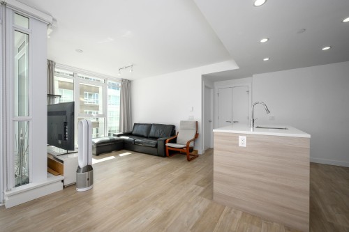 407-525 Foster Avenue, Coquitlam, BC 