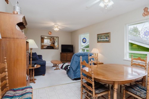 5809 Anchor Road, Sechelt, BC 