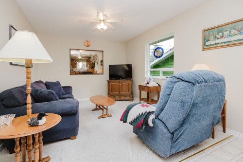 5809 Anchor Road, Sechelt, BC 