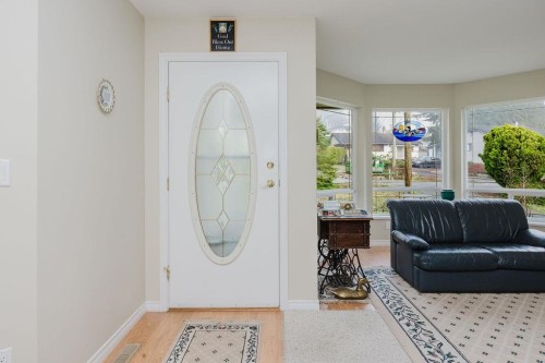 5809 Anchor Road, Sechelt, BC 