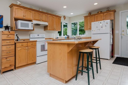 5809 Anchor Road, Sechelt, BC 