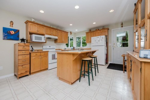 5809 Anchor Road, Sechelt, BC 