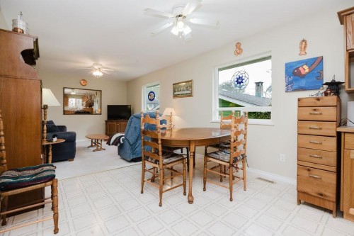 5809 Anchor Road, Sechelt, BC 