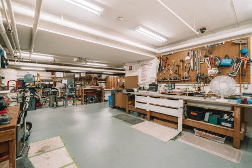 402-2995 Princess Crescent, Coquitlam, BC 