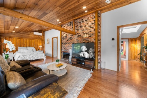 2540 Boswell Avenue, North Vancouver, BC 