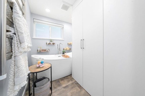 2540 Boswell Avenue, North Vancouver, BC 