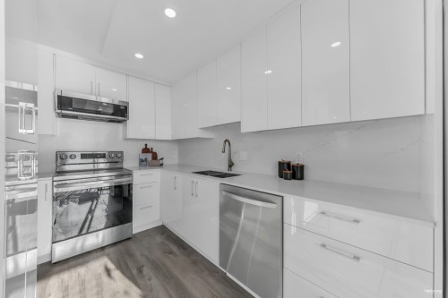 1202-650 16Th Street, West Vancouver, BC 