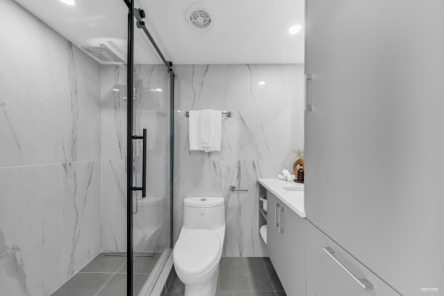 1202-650 16Th Street, West Vancouver, BC 