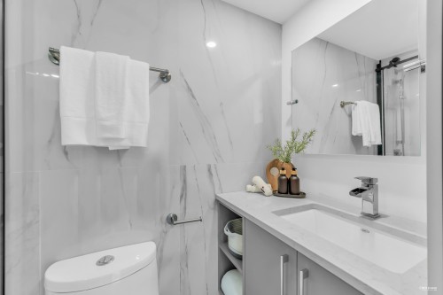 1202-650 16Th Street, West Vancouver, BC 