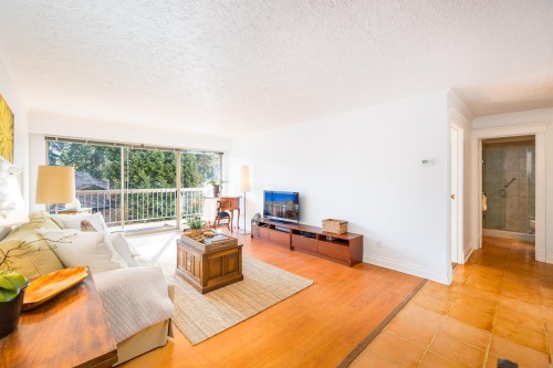 1226-235 Keith Road, West Vancouver, BC 