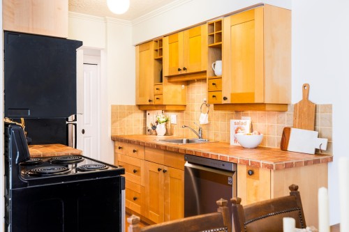 1226-235 Keith Road, West Vancouver, BC 