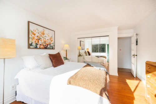 1226-235 Keith Road, West Vancouver, BC 