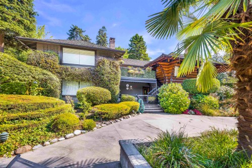 1226-235 Keith Road, West Vancouver, BC 