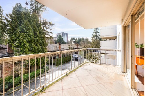 1226-235 Keith Road, West Vancouver, BC 