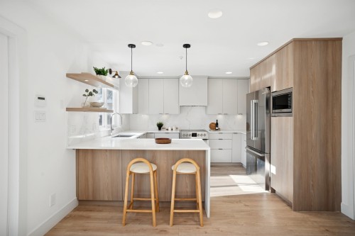 2168 8Th Avenue E, Vancouver, BC 