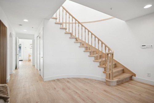 2168 8Th Avenue E, Vancouver, BC 