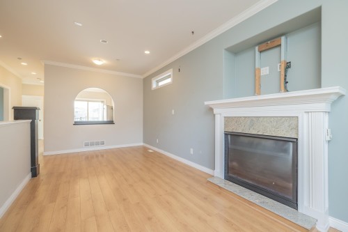 2638 Charles Street, Vancouver, BC 