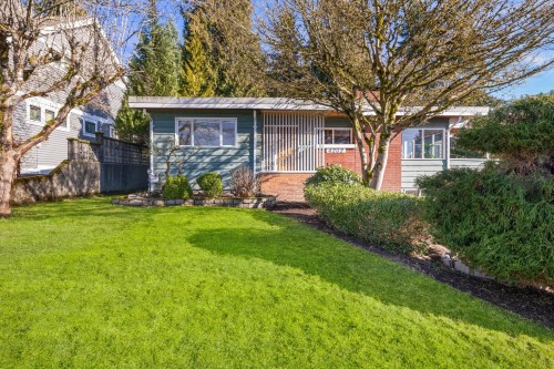 4202 Skyline Drive  North Vancouver, BC V7R 3G7