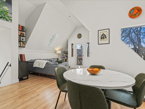 143 13Th Avenue W, Vancouver, BC 