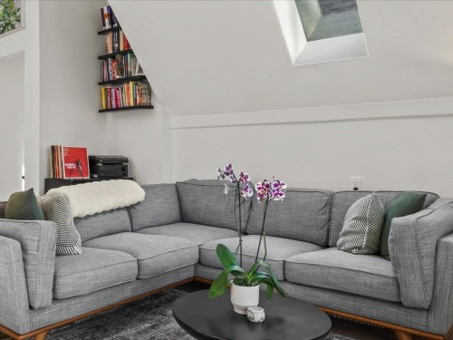 143 13Th Avenue W, Vancouver, BC 