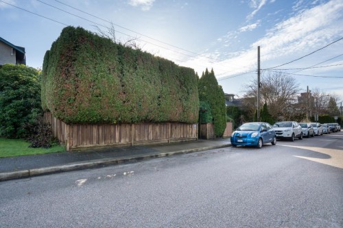 3450 8Th Avenue W, Vancouver, BC 