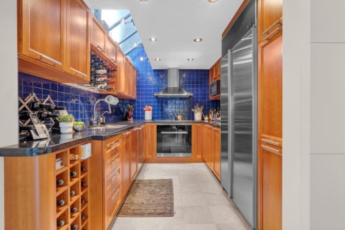 3450 8Th Avenue W, Vancouver, BC 