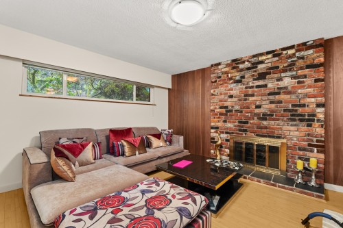 4651 16Th Avenue W, Vancouver, BC 