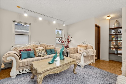 4651 16Th Avenue W, Vancouver, BC 