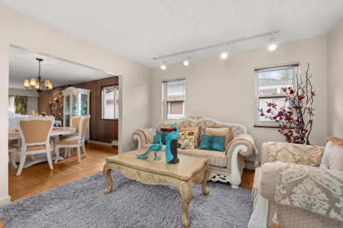 4651 16Th Avenue W, Vancouver, BC 