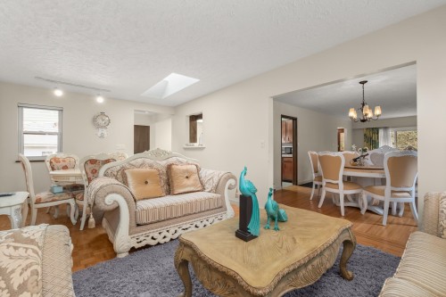 4651 16Th Avenue W, Vancouver, BC 