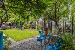 12214 211 Street  Maple Ridge, BC V2X 8C9