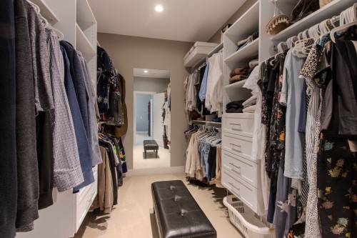 1018 Jay Crescent, Squamish, BC 