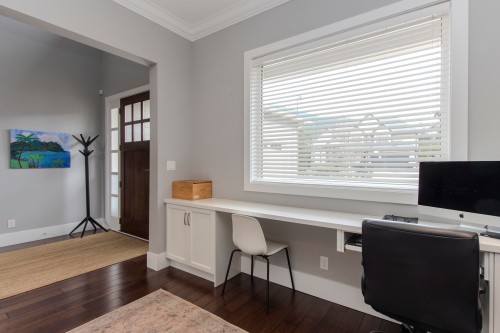 1018 Jay Crescent, Squamish, BC 