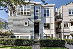 653 7th Avenue W Vancouver, BC V5Z 1B6