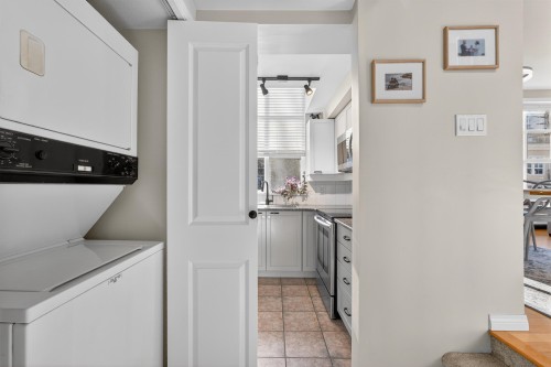 653 7Th Avenue W, Vancouver, BC 