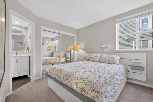 653 7Th Avenue W, Vancouver, BC 